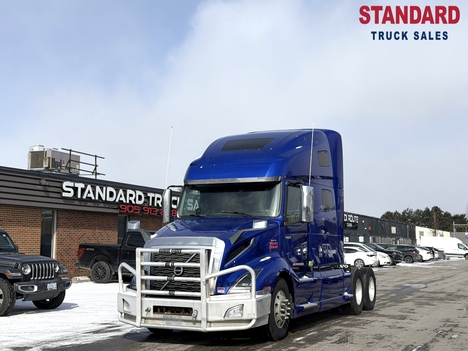 2020 VOLVO VNL 760 Tandem Axle Sleeper #1414