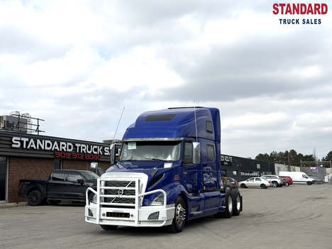 2020 VOLVO VNL860 Tandem Axle Sleeper #1418
