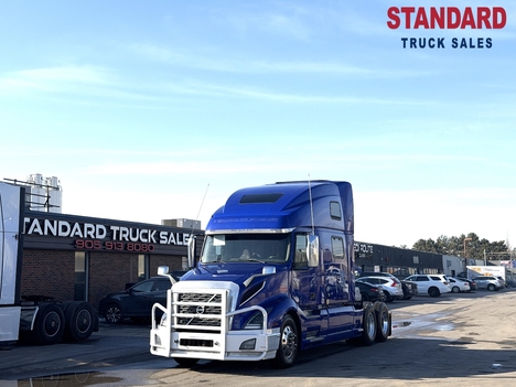 2020 VOLVO VNL860 Tandem Axle Sleeper #1420