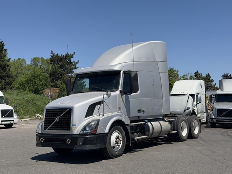 2017-volvo-vvn-640-single-axle-sleeper #1468