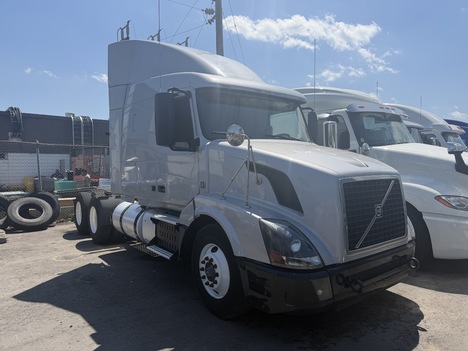 2017-volvo-vvn-single-axle-sleeper #1479