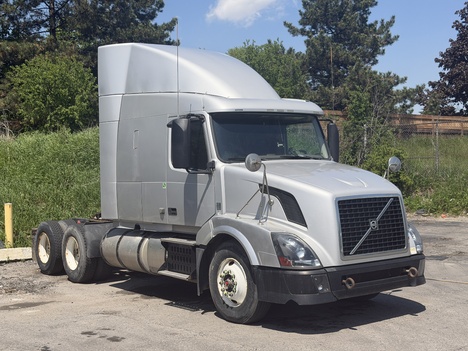 2017-volvo-vvn-single-axle-sleeper #1480