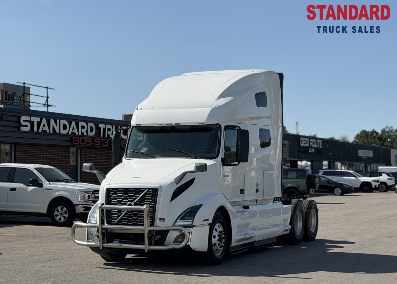 2019 VOLVO VNL 760 Tandem Axle Sleeper #1 2019 VOLVO VNL 760 Tandem Axle Sleeper #1
