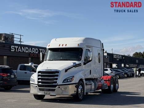 2022 FREIGHTLINER CASCADIA Single Axle Sleeper #1484