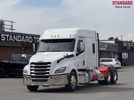 2022 FREIGHTLINER Cascadia Single Axle Sleeper #1495