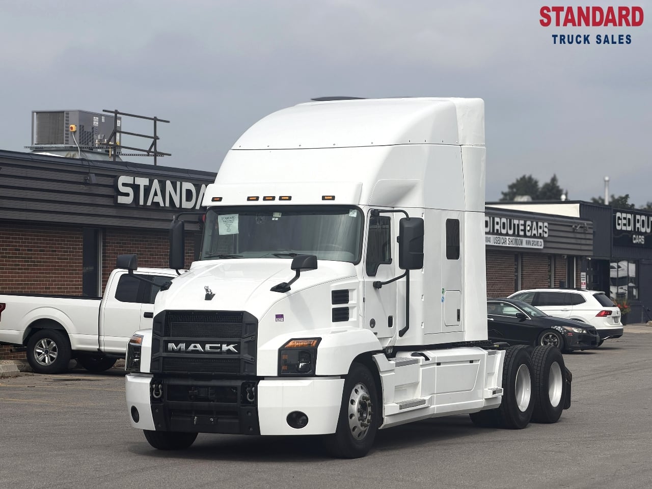 2024 MACK Anthem Tandem Axle Sleeper #1 2024 MACK Anthem Tandem Axle Sleeper #1