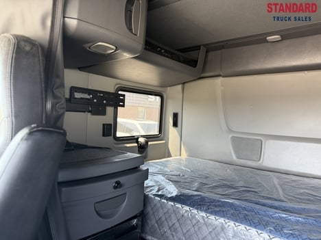 https://www.imanpro.net/pub/co/standard/photo/1560/TH_18.jpg?20260815192349