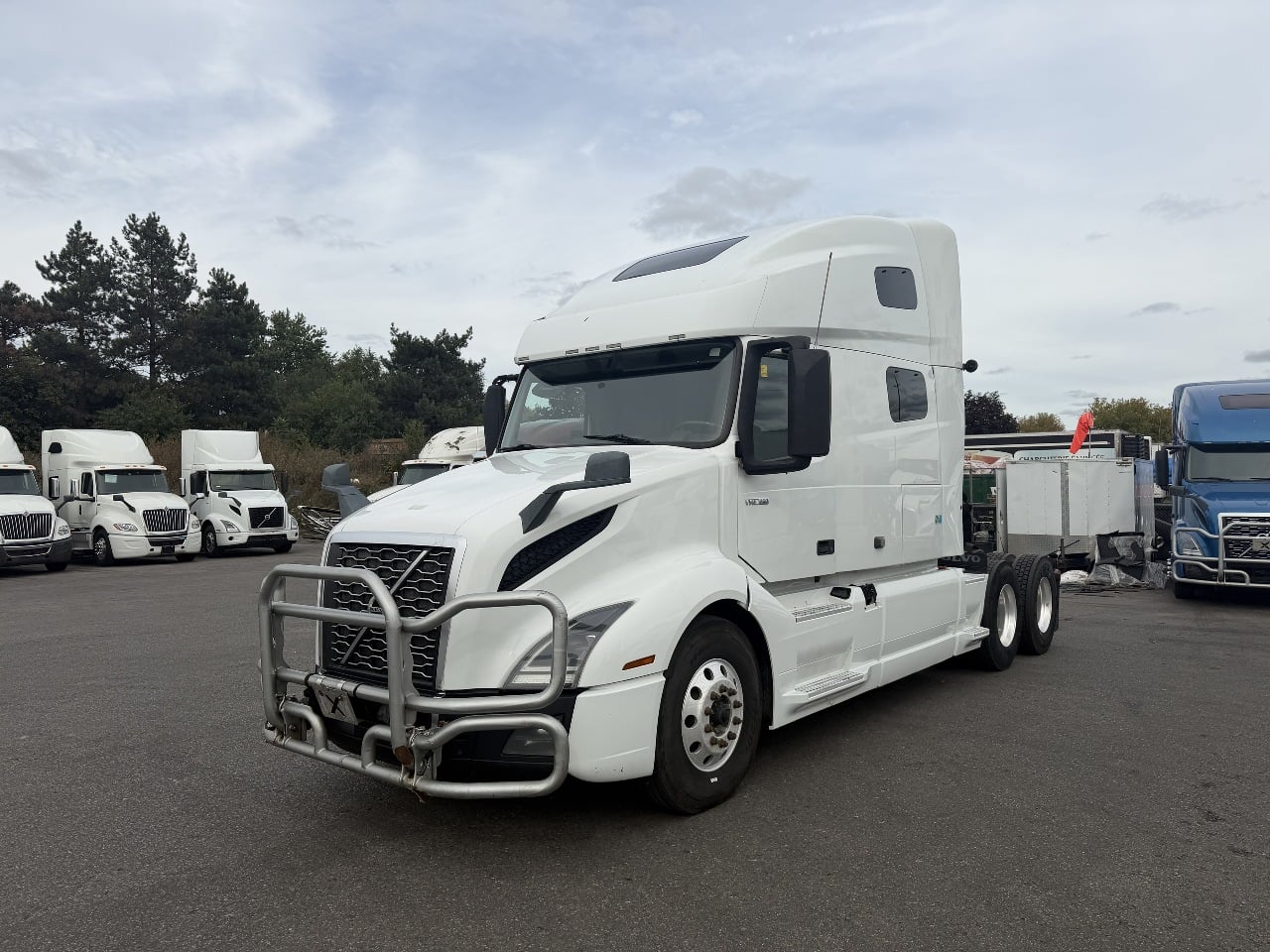 2019 VOLVO 760 Tandem Axle Sleeper #1 2019 VOLVO 760 Tandem Axle Sleeper #1