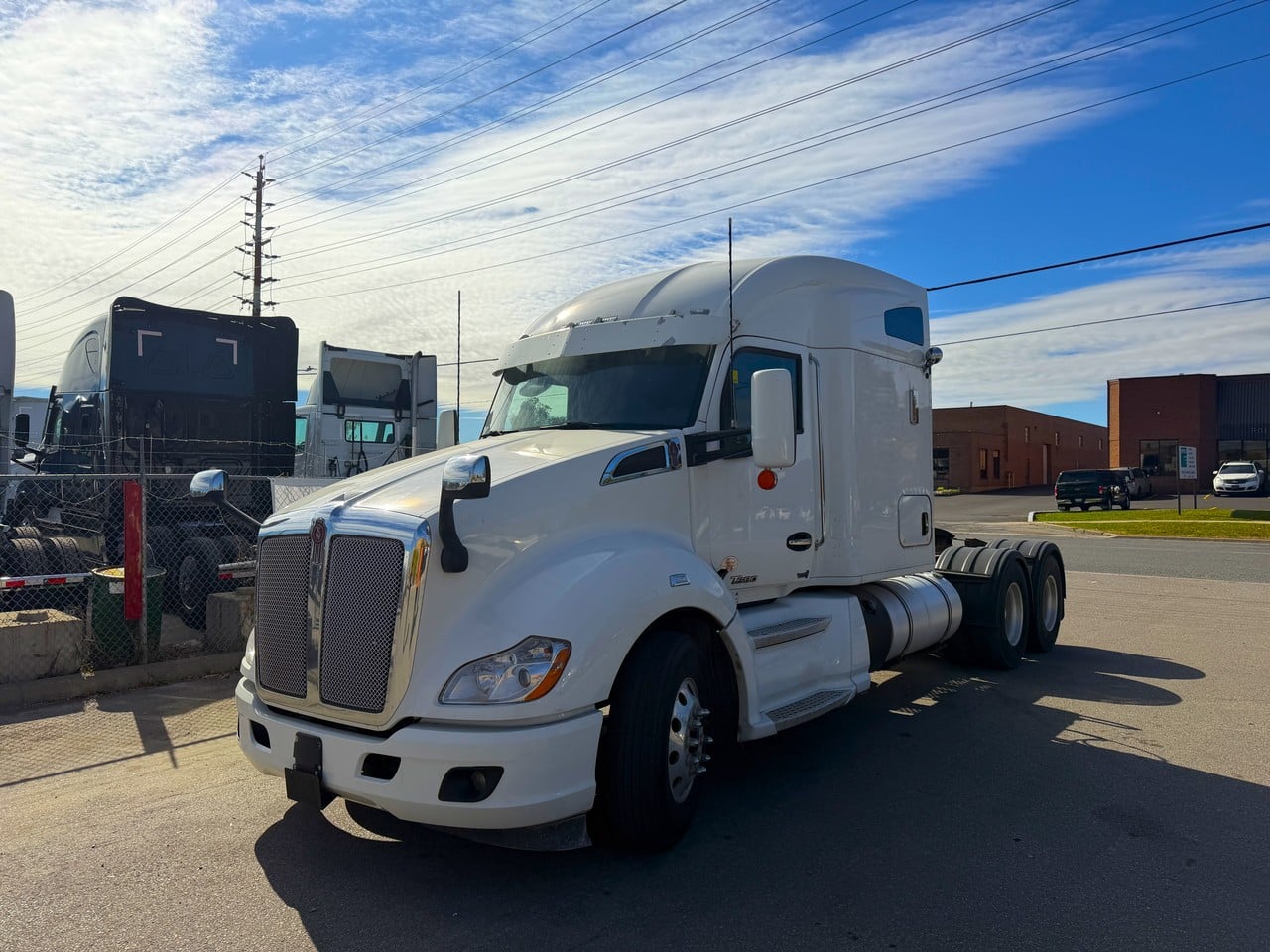 2022 KENWORTH T680 Tandem Axle Sleeper #1 2022 KENWORTH T680 Tandem Axle Sleeper #1