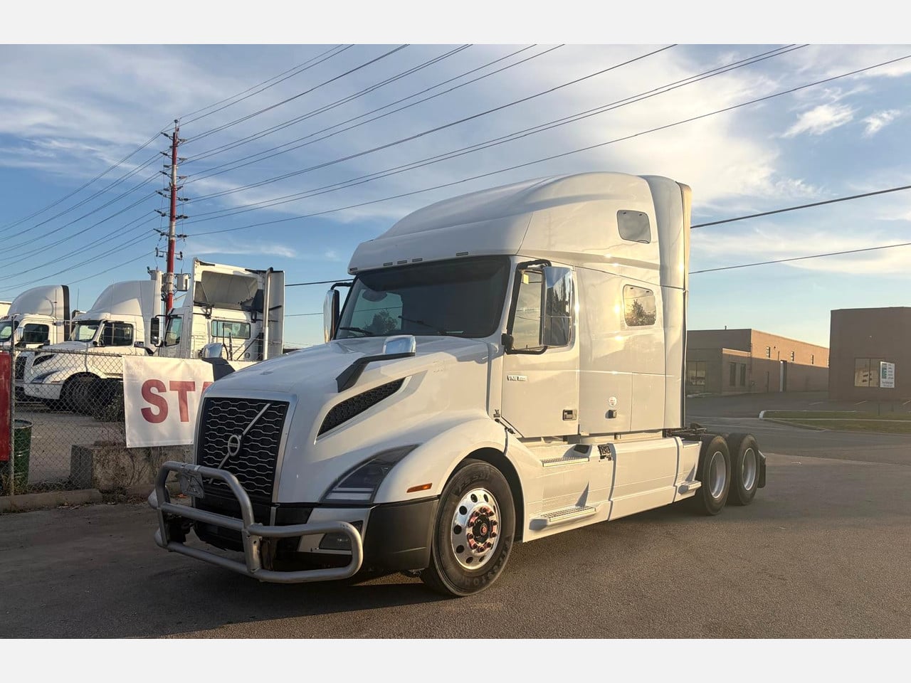 2021 VOLVO VNL Tandem Axle Sleeper #1 2021 VOLVO VNL Tandem Axle Sleeper #1