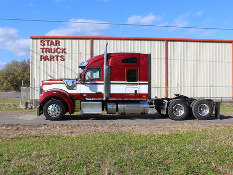 2021 KENWORTH W990 Tandem Axle Sleeper #1137