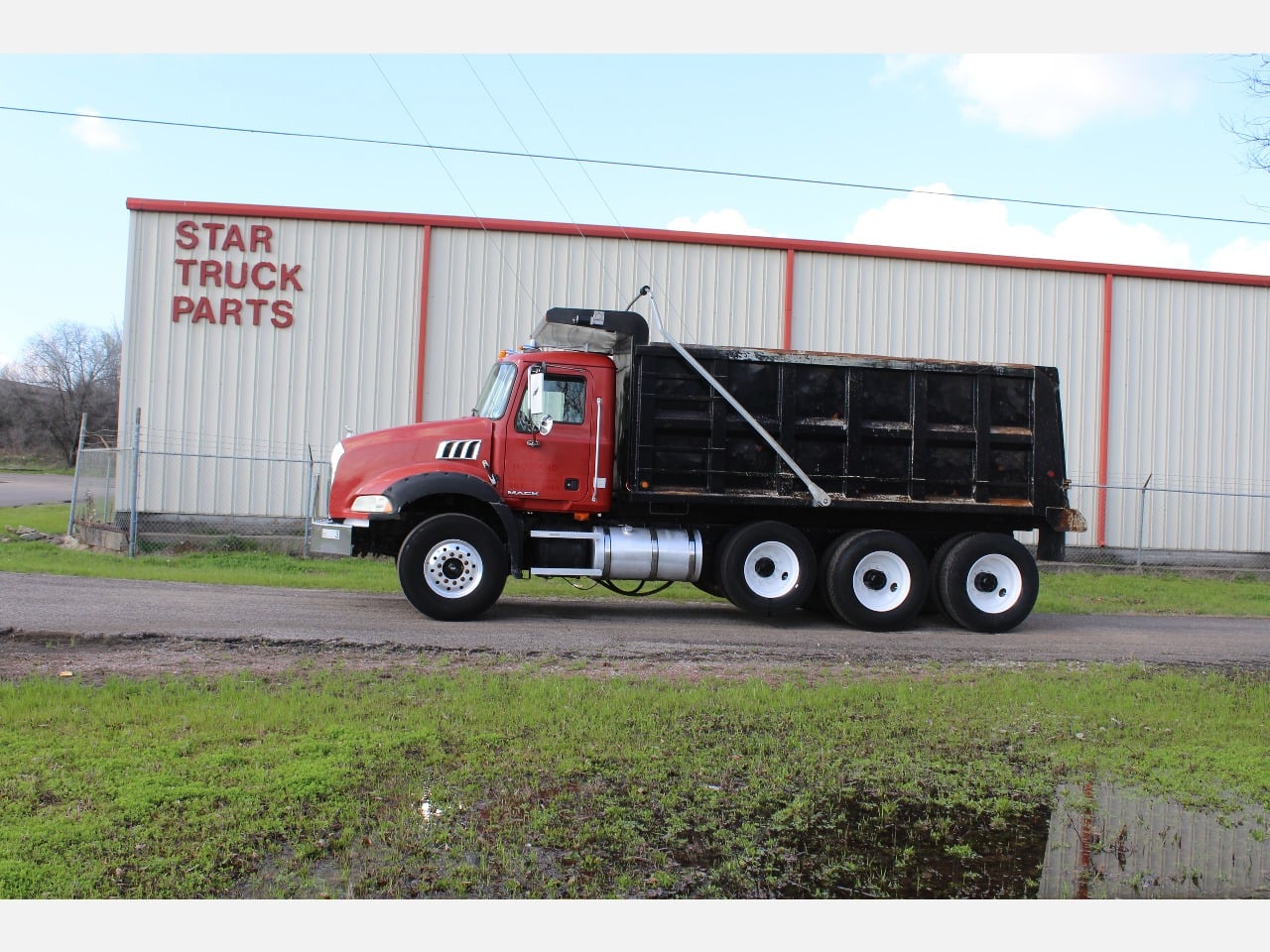 2007 MACK CTP713B Tri-Axle Steel Dump Truck #1 2007 MACK CTP713B Tri-Axle Steel Dump Truck #1