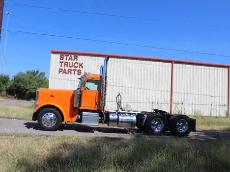 2022 PETERBILT 389 Tandem Axle Daycab #1149