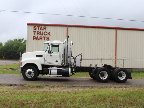 2008 MACK CHU613 Tandem Axle Daycab #1197