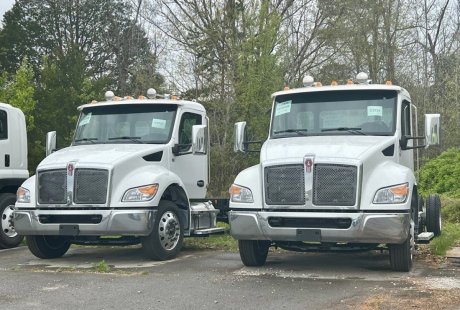 NEW 2025 KENWORTH T280 BOX VAN TRUCK #1172-1 NEW 2025 KENWORTH T280 BOX VAN TRUCK #1172-1