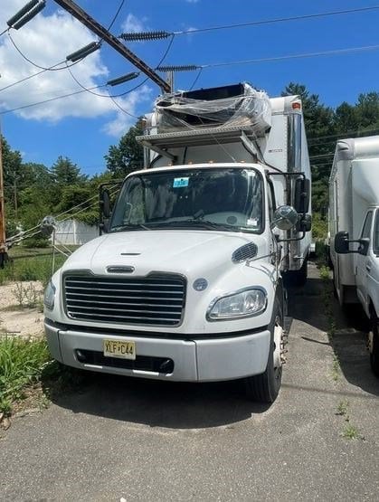 USED 2014 FREIGHTLINER M2 106 MEDIUM D REEFER TRUCK #1512 USED 2014 FREIGHTLINER M2 106 MEDIUM D REEFER TRUCK #1512