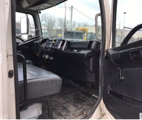 USED 2015 HINO 338 BOX VAN TRUCK #318-4 USED 2015 HINO 338 BOX VAN TRUCK #318-4