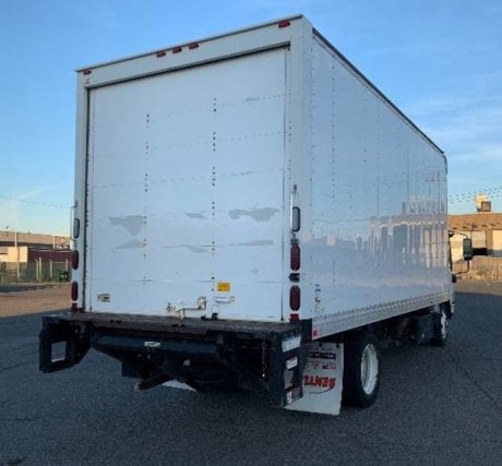 USED 2016 ISUZU NRR BOX VAN TRUCK #550-3 USED 2016 ISUZU NRR BOX VAN TRUCK #550-3