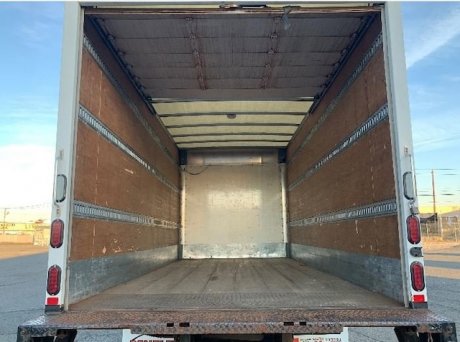 USED 2016 ISUZU NRR BOX VAN TRUCK #550-4 USED 2016 ISUZU NRR BOX VAN TRUCK #550-4