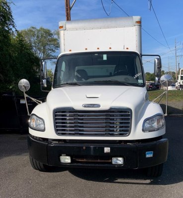 USED 2014 FREIGHTLINER M2 106 MEDIUM D BOX VAN TRUCK #630-2 USED 2014 FREIGHTLINER M2 106 MEDIUM D BOX VAN TRUCK #630-2