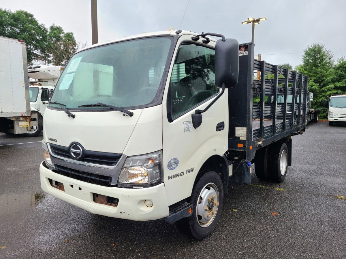 USED 2017 HINO 195 FLATBED TRUCK #667