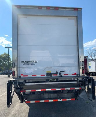 USED 2017 FREIGHTLINER M2 106 MEDIUM D REEFER TRUCK #685-3 USED 2017 FREIGHTLINER M2 106 MEDIUM D REEFER TRUCK #685-3