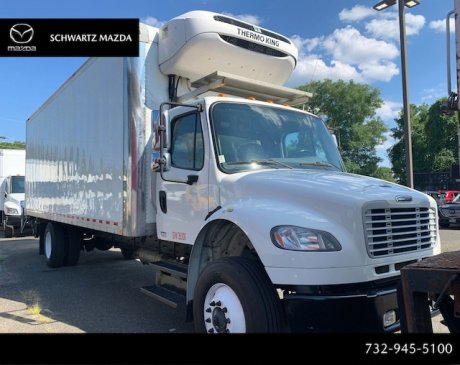 USED 2017 FREIGHTLINER M2 106 MEDIUM D REEFER TRUCK #690-1 USED 2017 FREIGHTLINER M2 106 MEDIUM D REEFER TRUCK #690-1