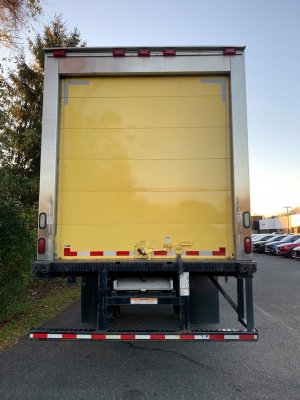 USED 2016 FREIGHTLINER M2 106 MEDIUM D REEFER TRUCK #752-3 USED 2016 FREIGHTLINER M2 106 MEDIUM D REEFER TRUCK #752-3