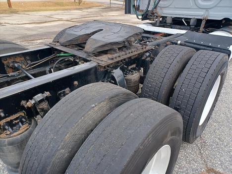 USED 2015 FREIGHTLINER CASCADIA 125 TANDEM AXLE SLEEPER TRUCK #1254-12