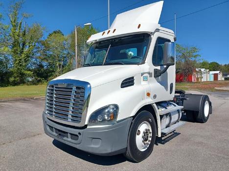 USED 2016 FREIGHTLINER CASCADIA 113 SINGLE AXLE DAYCAB TRUCK #1285-1