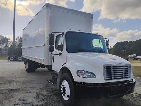 2020 FREIGHTLINER M2 106 Box Van Truck