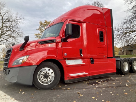 2023-freightliner-cascadia-tandem-axle-sleeper #41694
