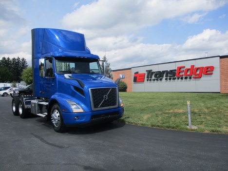 2019-volvo-vnr64t300-tandem-axle-daycab #2015