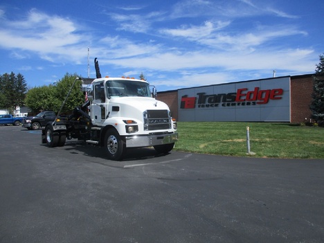 2025 MACK MD7 Hooklift Truck #2085