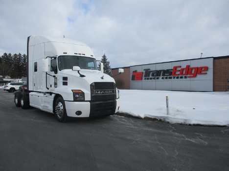 2019-mack-anthem-64t-tandem-axle-sleeper #2089