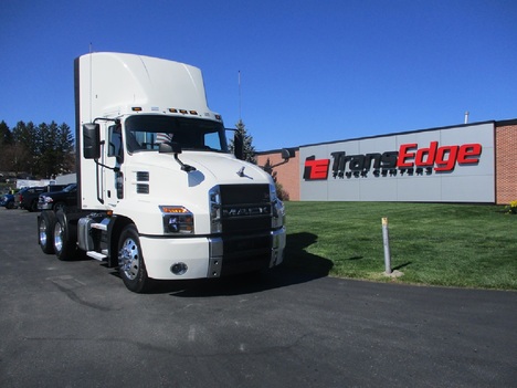 2022-mack-anthem-64t-tandem-axle-daycab #2130