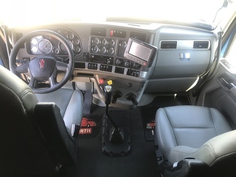 USED 2015 KENWORTH T680 SLEEPER TRUCK #10897-4