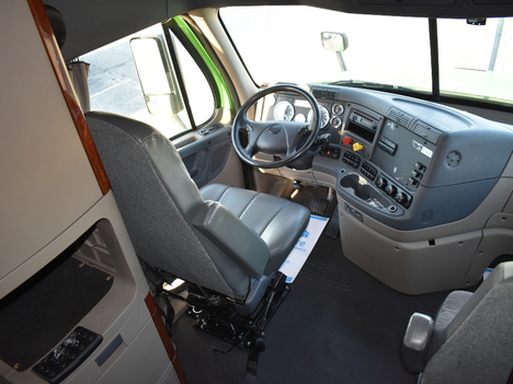USED 2016 FREIGHTLINER CASCADIA SLEEPER TRUCK #11405-11