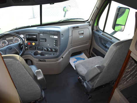 USED 2016 FREIGHTLINER CASCADIA SLEEPER TRUCK #11405-12