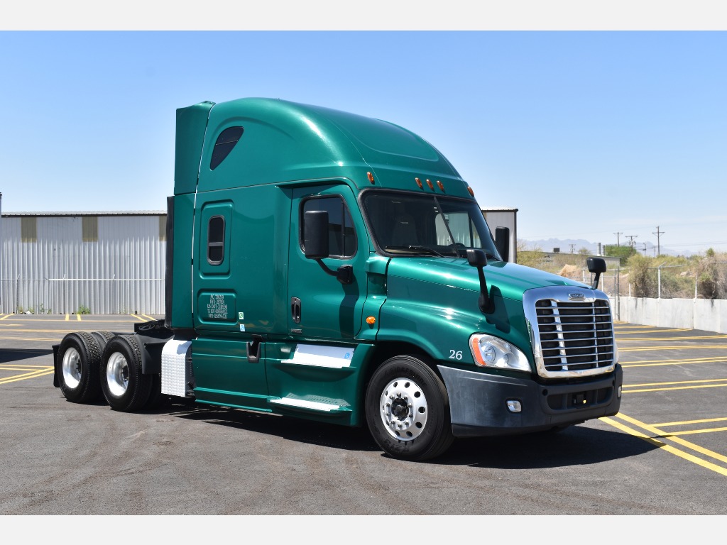 2016 FREIGHTLINER Cascadia Sleeper #11427