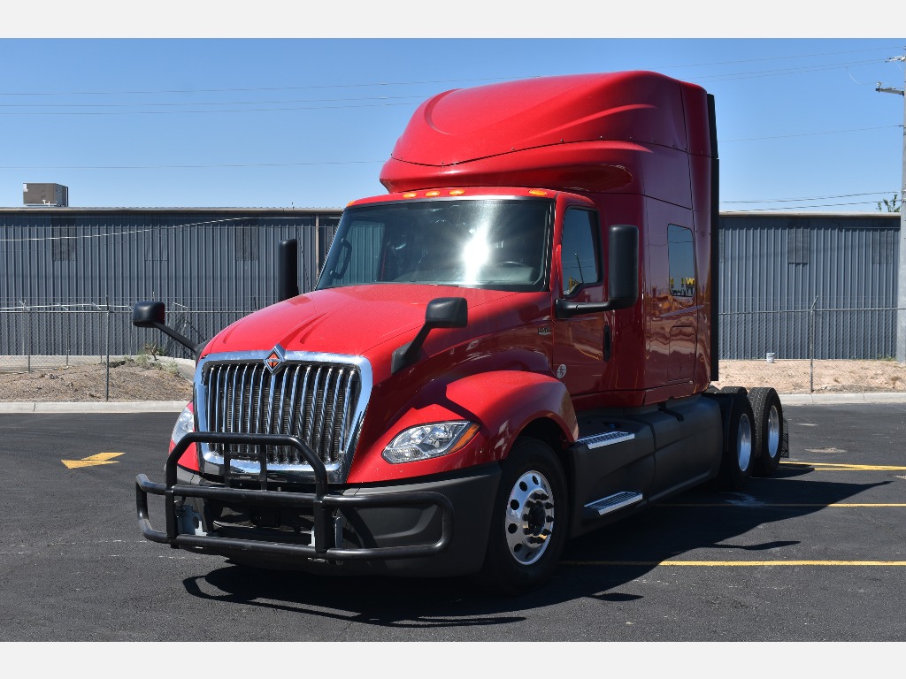 USED 2019 INTERNATIONAL LT625 SLEEPER TRUCK #11452