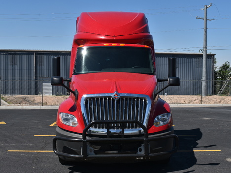 USED 2019 INTERNATIONAL LT625 SLEEPER TRUCK #11452-8