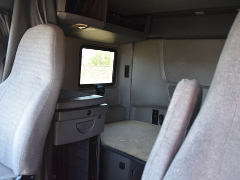 USED 2019 INTERNATIONAL LT 625 SLEEPER TRUCK #11456-10
