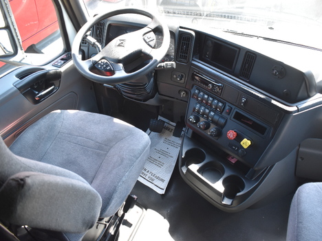 USED 2019 INTERNATIONAL LT 625 SLEEPER TRUCK #11456-11