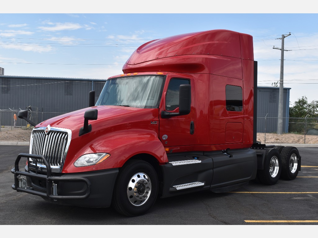 USED 2019 INTERNATIONAL LT 625 SLEEPER TRUCK #11458