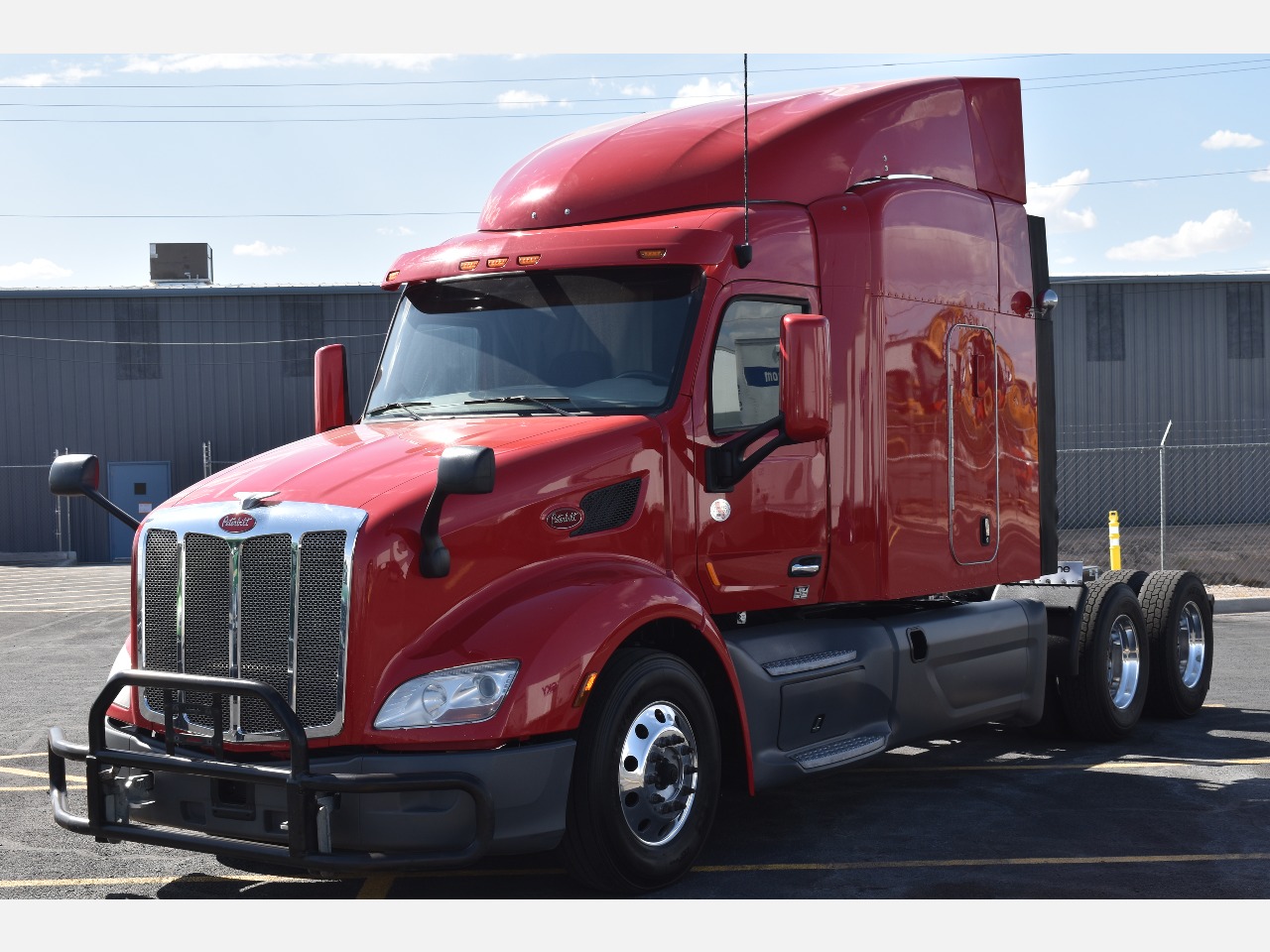 USED 2019 PETERBILT 579 SLEEPER TRUCK #11459