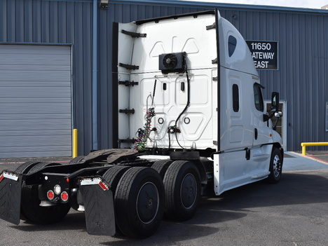 USED 2020 FREIGHTLINER CASCADIA 125 SLEEPER TRUCK #11518-5