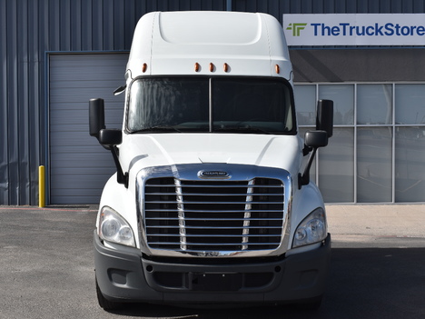 USED 2020 FREIGHTLINER CASCADIA 125 SLEEPER TRUCK #11518-8