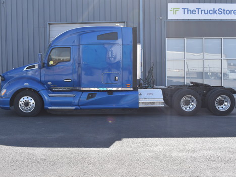 USED 2021 KENWORTH T680 SLEEPER TRUCK #11523-2
