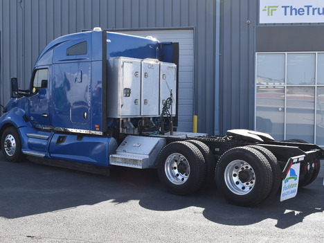 USED 2021 KENWORTH T680 SLEEPER TRUCK #11523-3